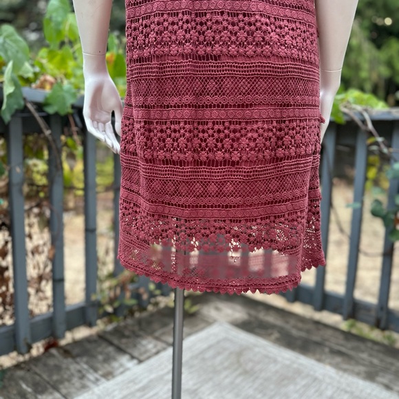 O2Sky Lace Mini Dress in Deep Burgandy • small • 1746 - Picture 6 of 10